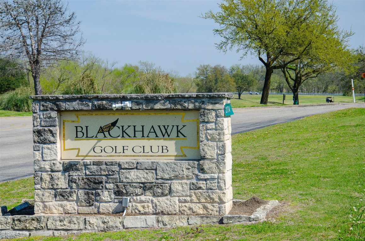 3901 Rhythmic Drive Pflugerville, TX 78660 - Photo 40 of 40 a sign on the side of a building