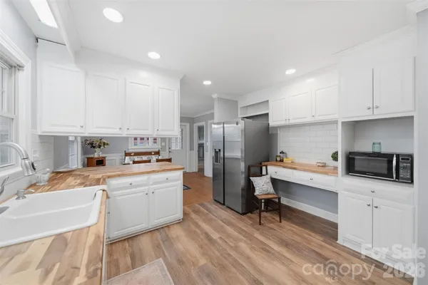 $341,900 | 705 2nd Avenue Northeast, Conover, NC 28613