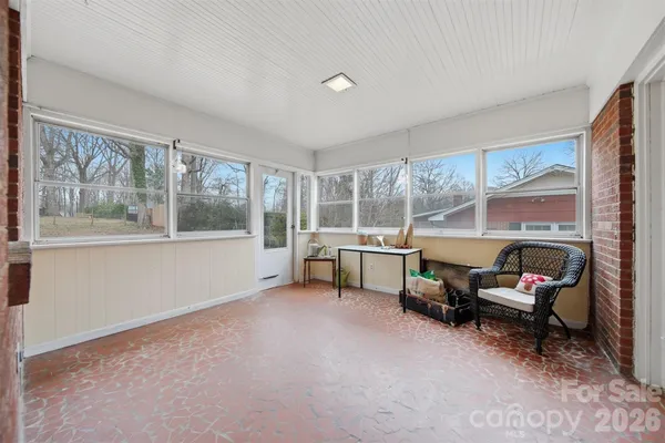 $341,900 | 705 2nd Avenue Northeast, Conover, NC 28613