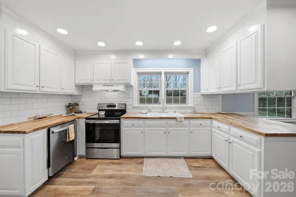$341,900 | 705 2nd Avenue Northeast, Conover, NC 28613