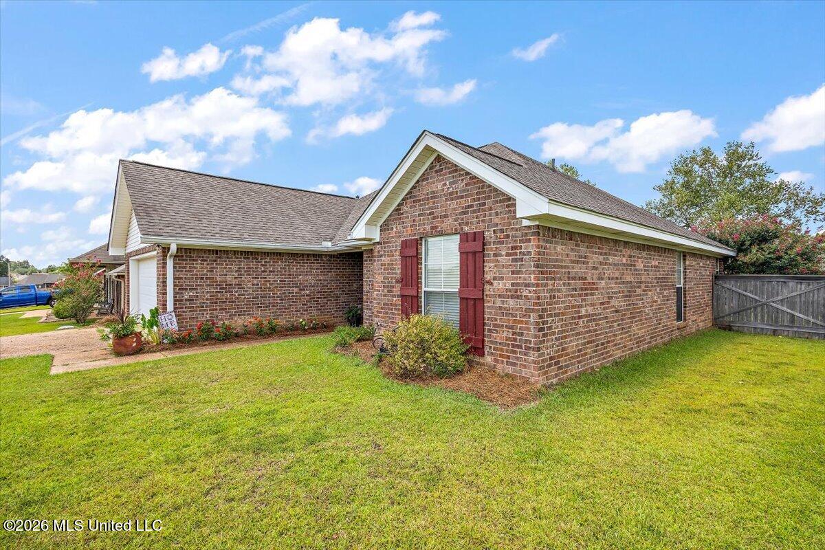 115 Ash Ridge Place Pearl, MS 39208 - Photo 3 of 30 03-HTP_5431