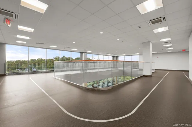 $695,000 | 701 Ridge Hill Boulevard, Unit PHF, Yonkers, NY 10710