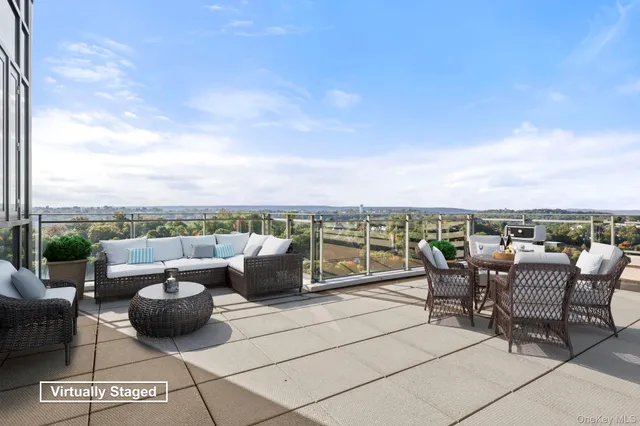 $695,000 | 701 Ridge Hill Boulevard, Unit PHF, Yonkers, NY 10710