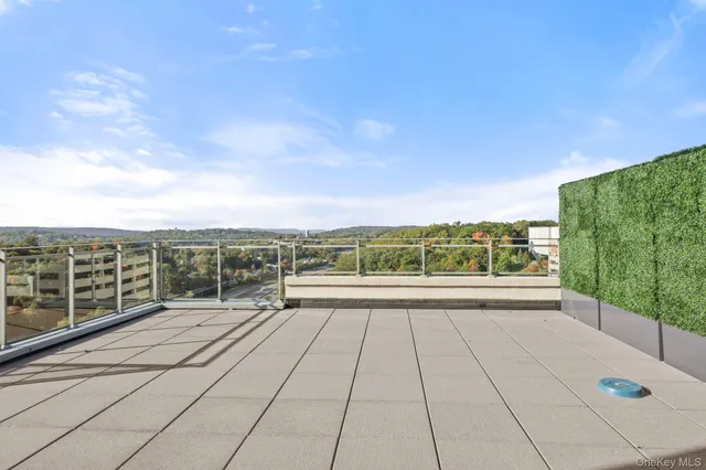 $695,000 | 701 Ridge Hill Boulevard, Unit PHF, Yonkers, NY 10710