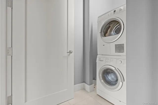 $695,000 | 701 Ridge Hill Boulevard, Unit PHF, Yonkers, NY 10710