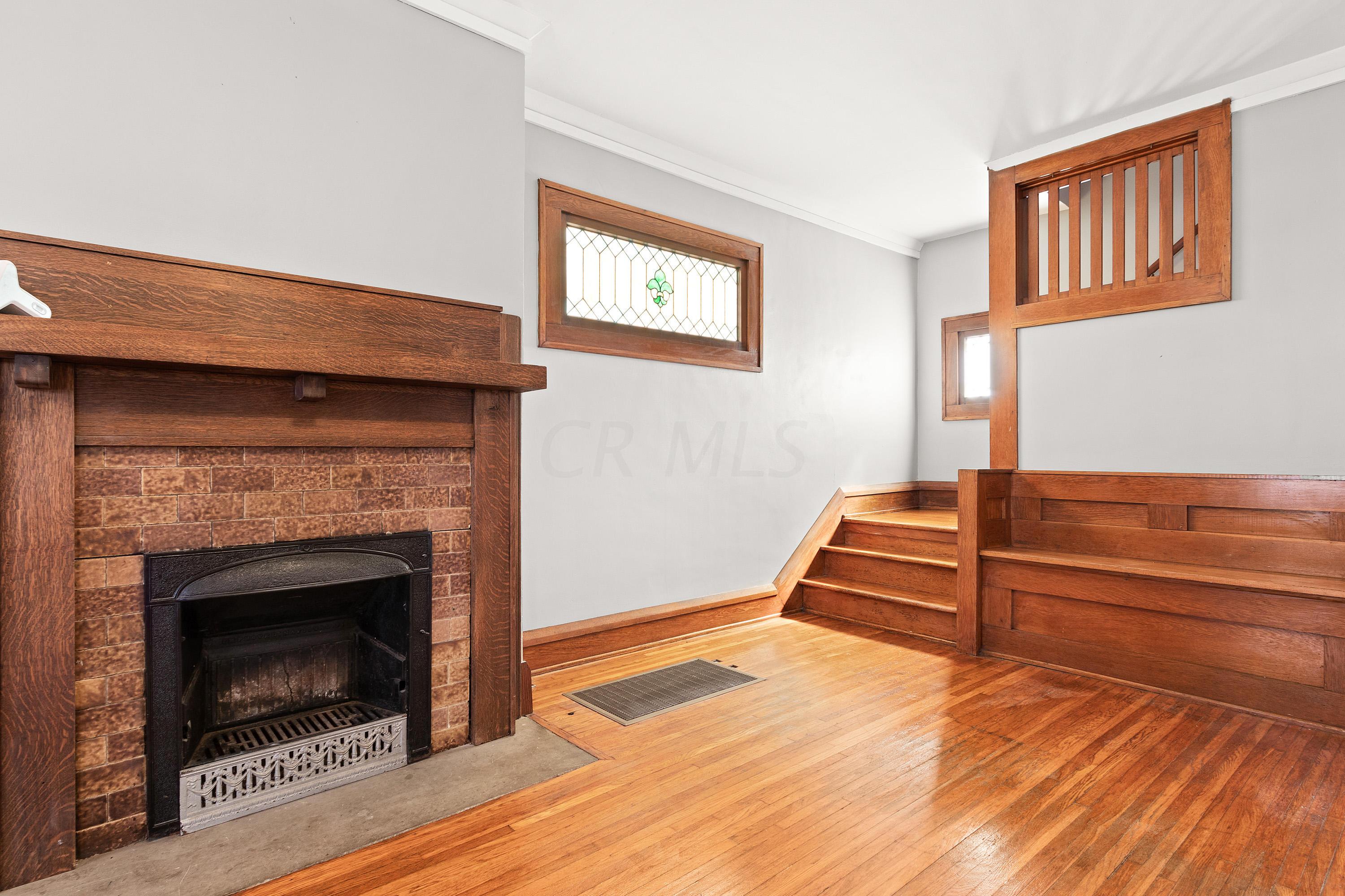 195 Tibet Road Columbus, OH 43202 - Photo 5 of 27