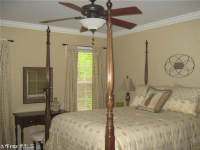 6380 Armsburg Road Clemmons, NC 27012 - Photo 10 of 16 2nd Bedroom.