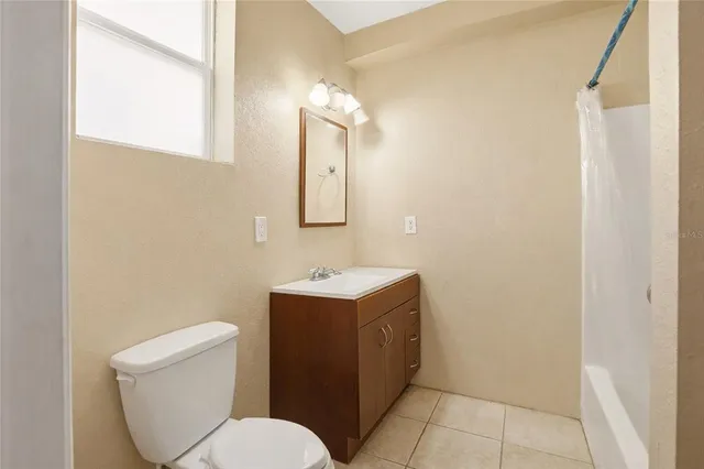 a view of room with workspace