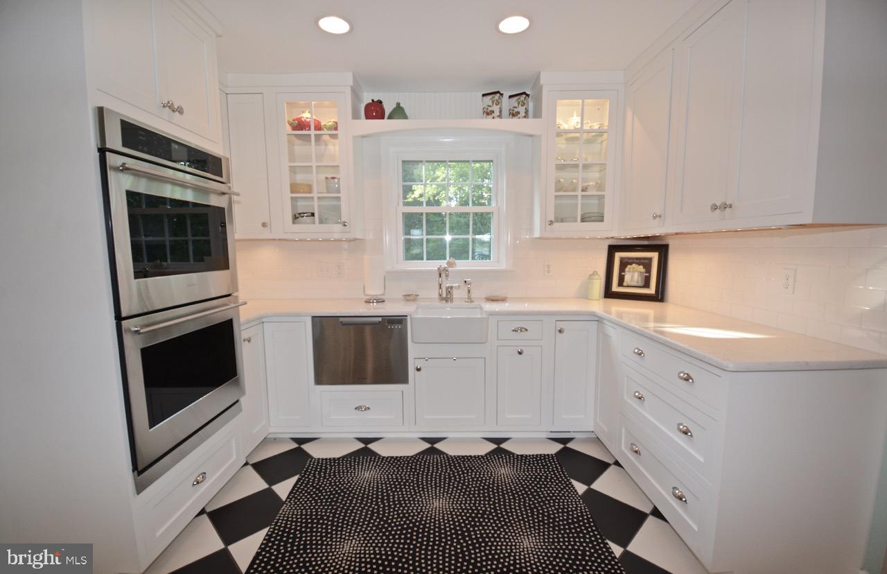 1669 Town Point Road Cambridge, MD 21613 - Photo 21 of 59 Kitchen 3 Ovens 2 Dishwashers