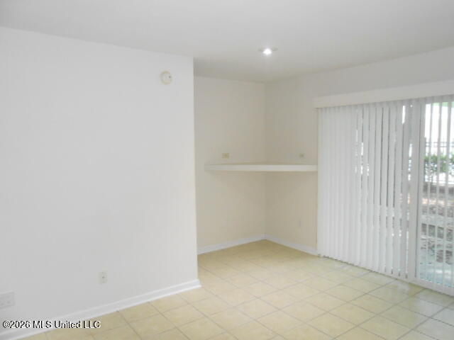 3230 Cumberland Road, Unit 55 Ocean Springs, MS 39564 - Photo 28 of 37 DSCN8324
