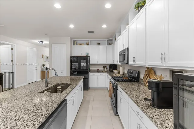 $825,000 | 7464 Estero Drive, Lake Worth, FL 33463