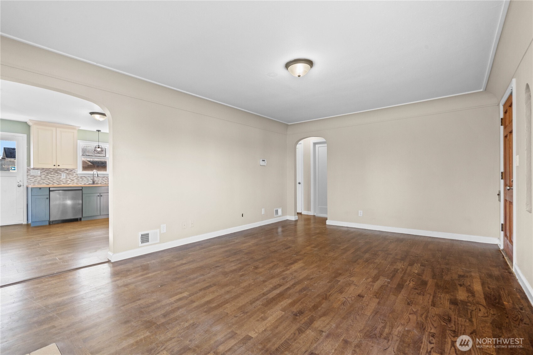 1102 South 61st Street Tacoma, WA 98408 - Photo 7 of 32