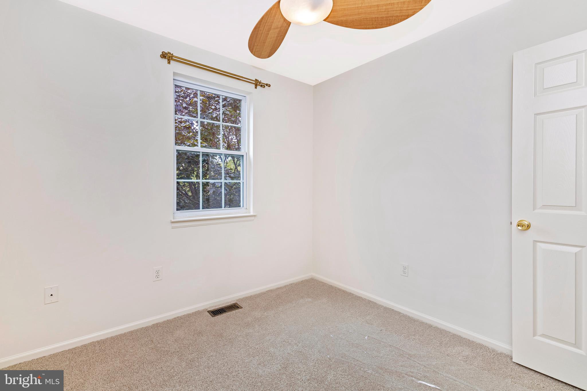 8429 Glad Rivers Row Columbia, MD 21045 - Photo 23 of 45