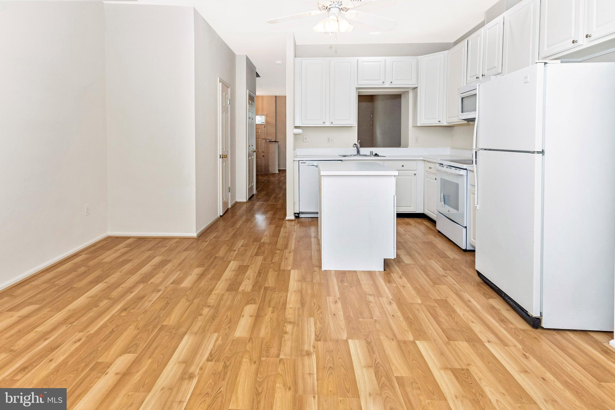 8429 Glad Rivers Row Columbia, MD 21045 - Photo 9 of 45