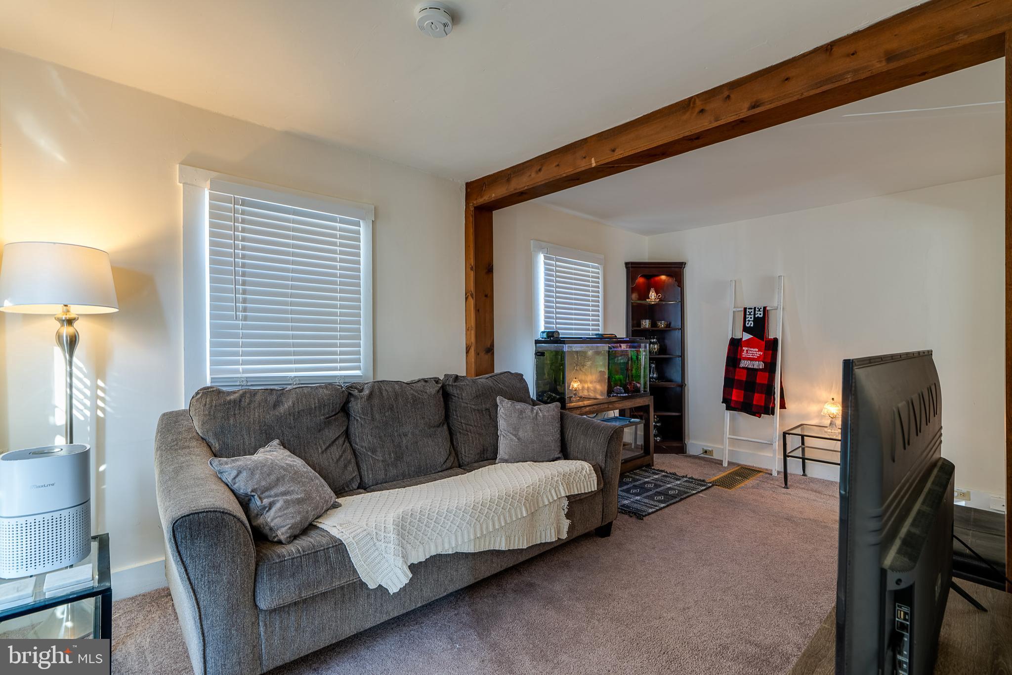 49 Petersburg Road Lancaster, PA 17601 - Photo 6 of 35 Spacious Living Room with rustic wood accent