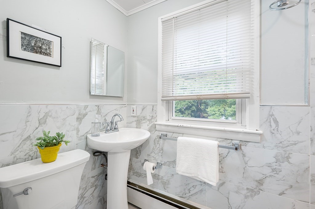 41 Dellwood Road Worcester, MA 01602 - Photo 23 of 33 Gallery Image 23