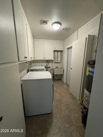 $3,500 | 5444 East Pinchot Avenue, Phoenix, AZ 85018