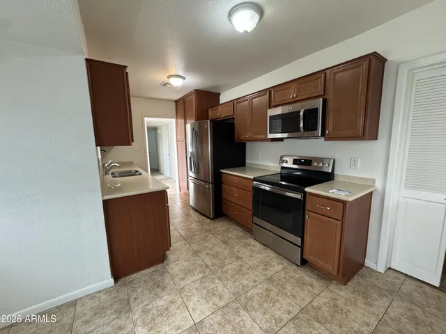 $3,500 | 5444 East Pinchot Avenue, Phoenix, AZ 85018