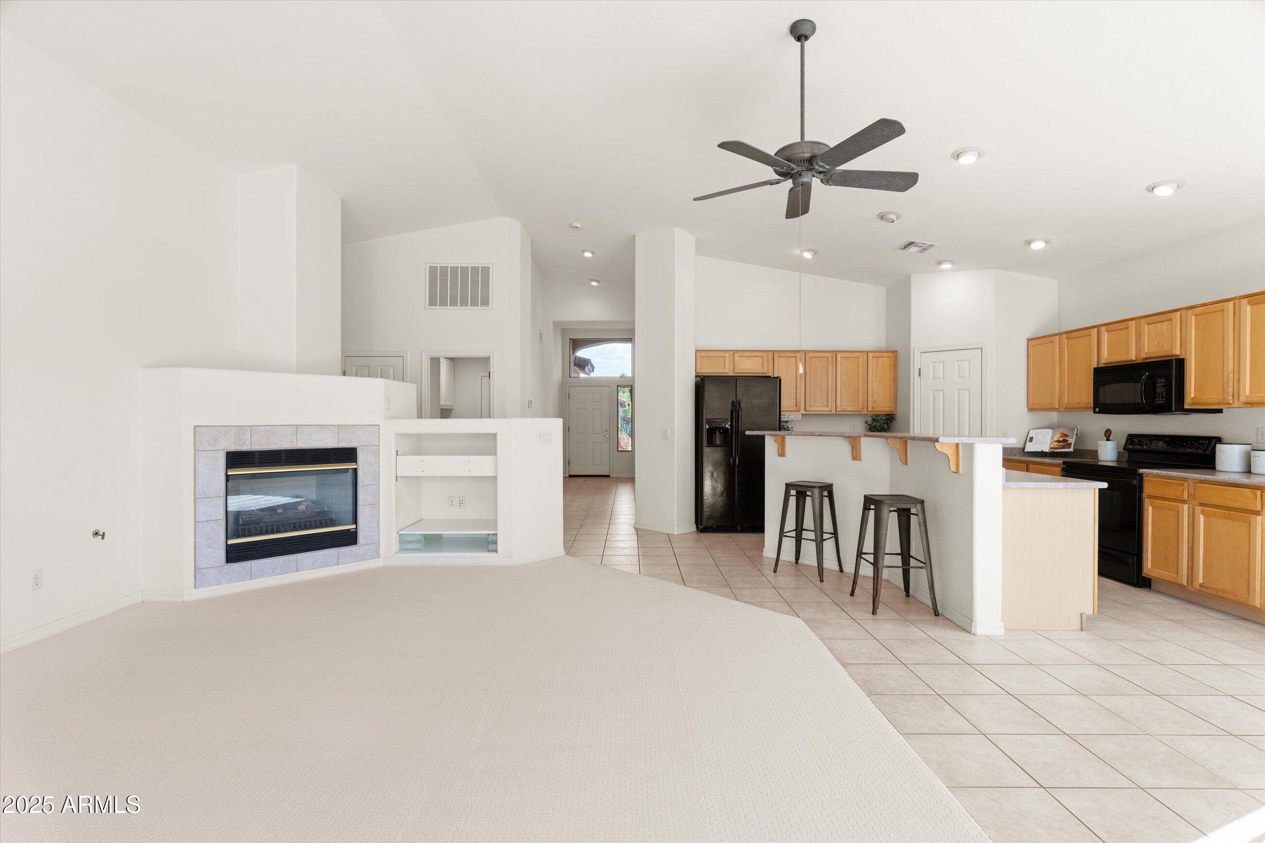 4294 East Walnut Road Gilbert, AZ 85298 - Photo 5 of 39 Great Room