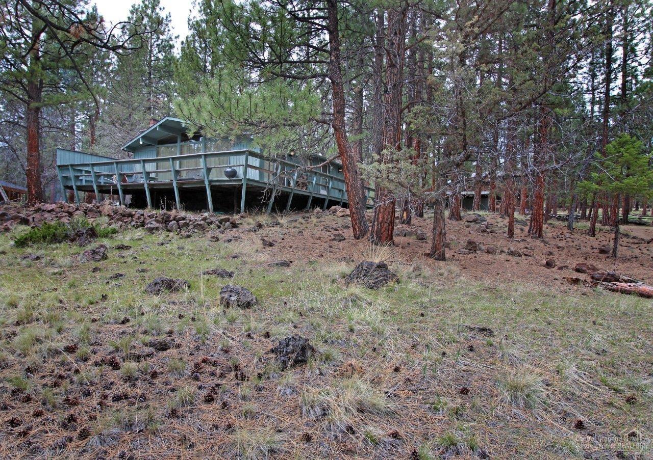 16102 Old Juniper Road Sisters, OR 97759 - Photo 1 of 20 1.80 Acres in Sisters, Oregon. Just a fe
