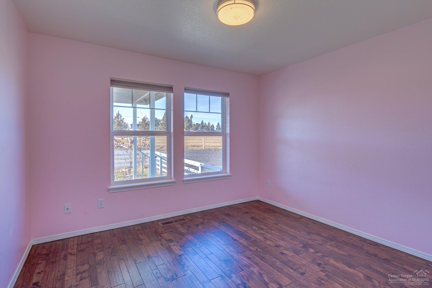 61490 Ward Road Bend, OR 97702 - Photo 24 of 25 Gallery Image 24