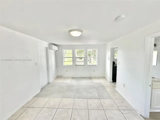 $1,200 | 1278 Northwest 44th Street, Unit 2, Miami, FL 33142