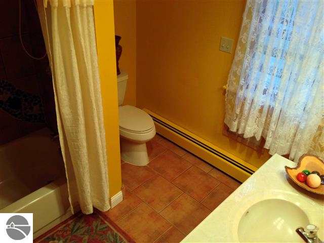 5501 Way Road Rapid City, MI 49676 - Photo 35 of 96 1784053-34.JPG