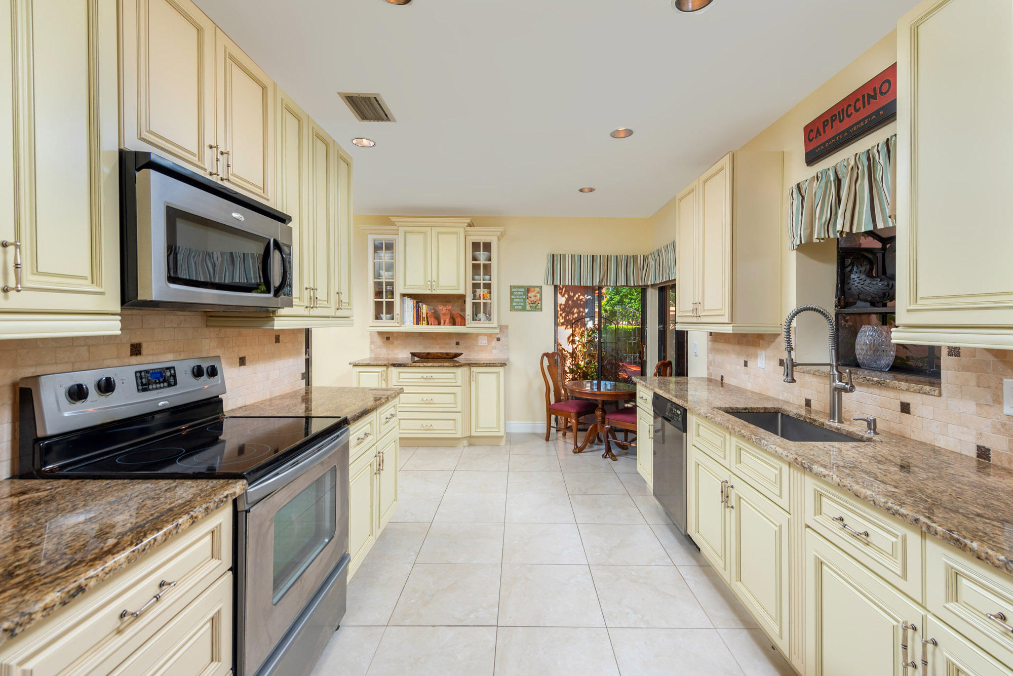 6398 Via Rosa Boca Raton, FL 33433 - Photo 6 of 40 ZOL_7192 C