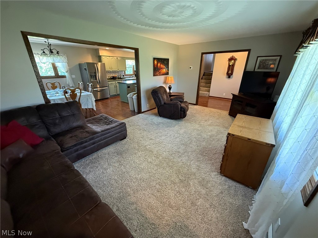 2462 York View Road Southwest New Philadelphia, OH 44663 - Photo 5 of 50
