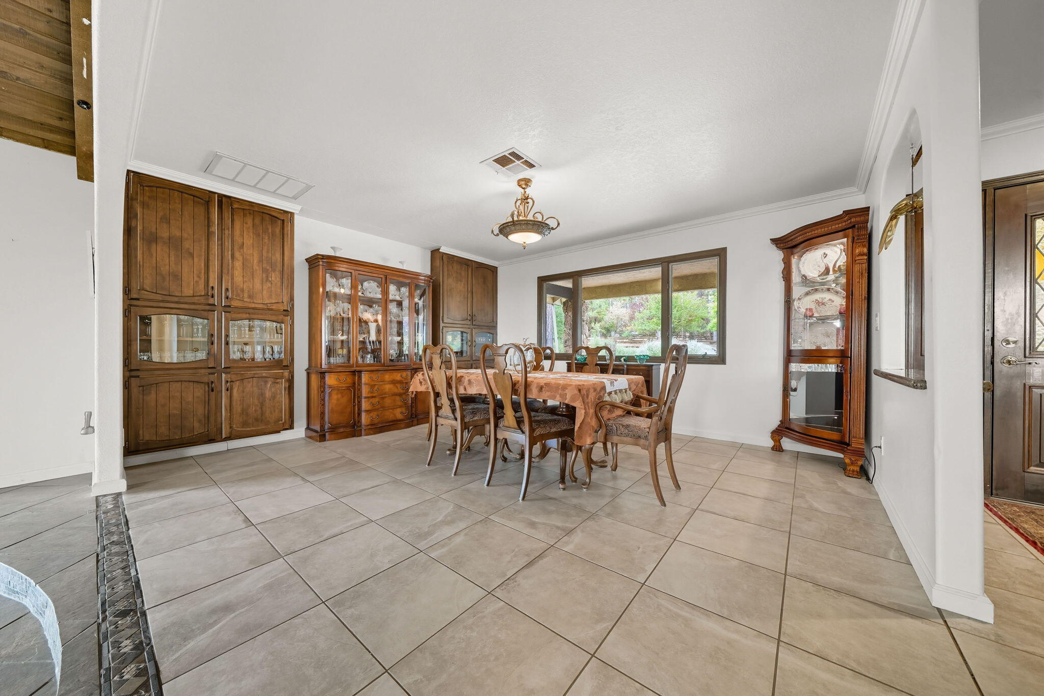 28382 Alpine Way Shingletown, CA 96088 - Photo 14 of 45 a view of a livingroom with furniture and window