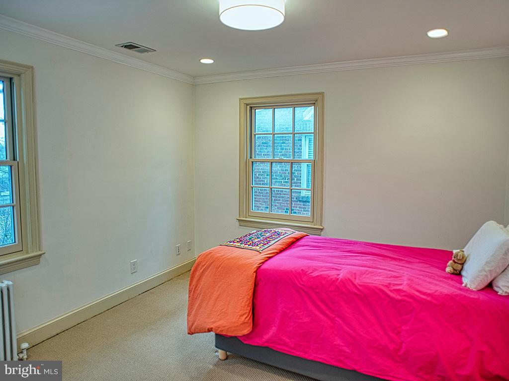 4643 16th Street Northwest, Unit B Washington, DC 20011 - Photo 15 of 24 Spacious back bedroom