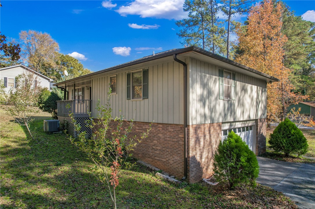 503 Rock Creek Road Clemson, SC 29631 - Photo 14 of 16