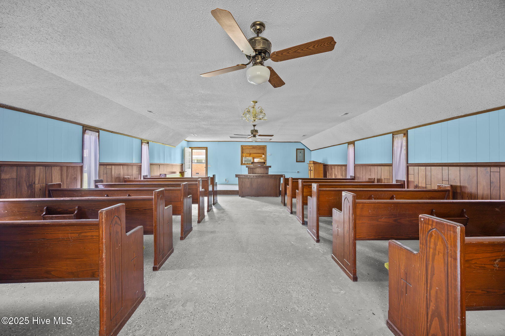 1814 Hickory Grove Road Williamston, NC 27892 - Photo 15 of 55 1814 Interior