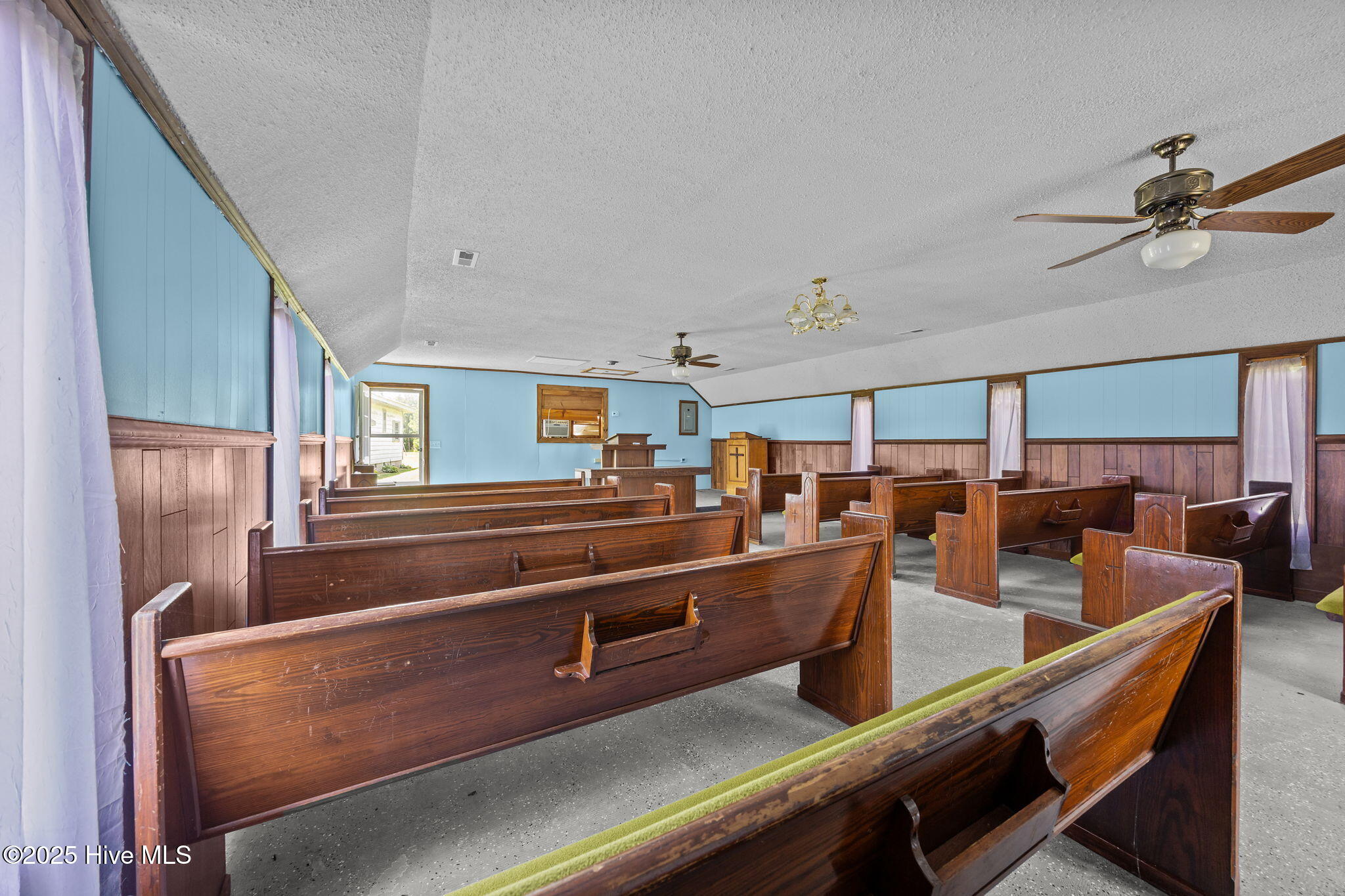 1814 Hickory Grove Road Williamston, NC 27892 - Photo 16 of 55 1814 Interior