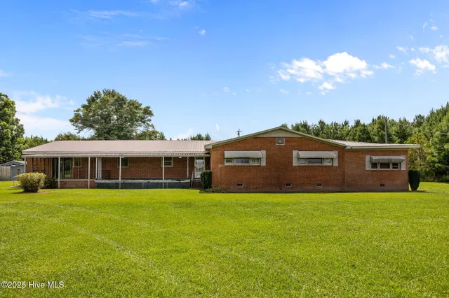 $215,000 | 1814 Hickory Grove Road, Williamston, NC 27892