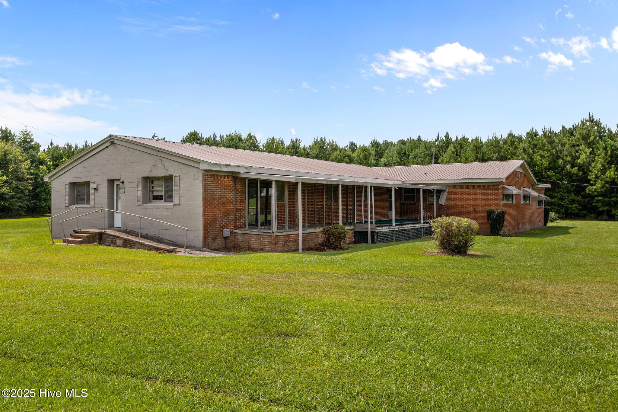 1814 Hickory Grove Road Williamston, NC 27892 - Photo 21 of 55 1836 Hickory Grove Exterior