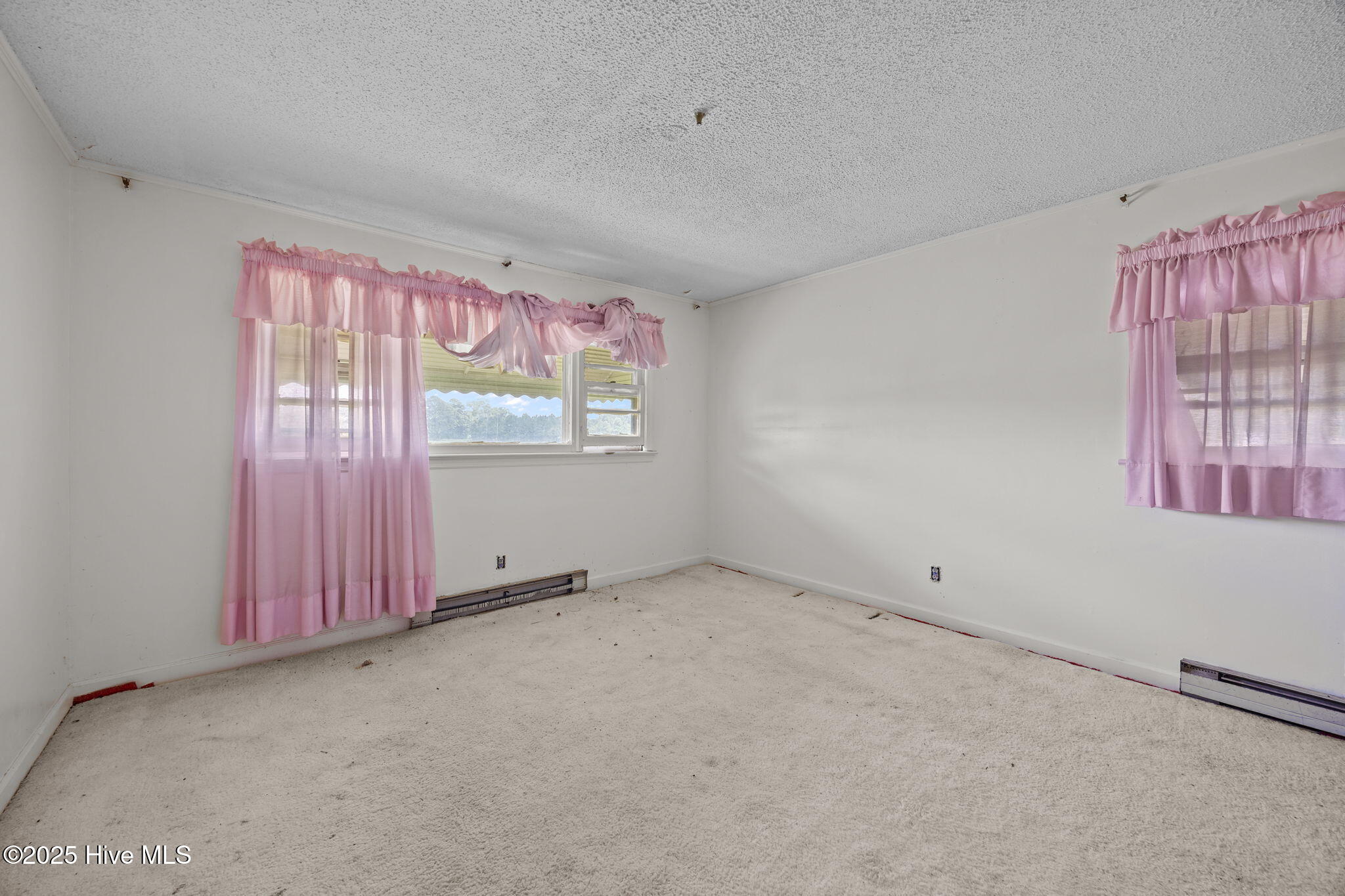 1814 Hickory Grove Road Williamston, NC 27892 - Photo 35 of 55 1836 Interior