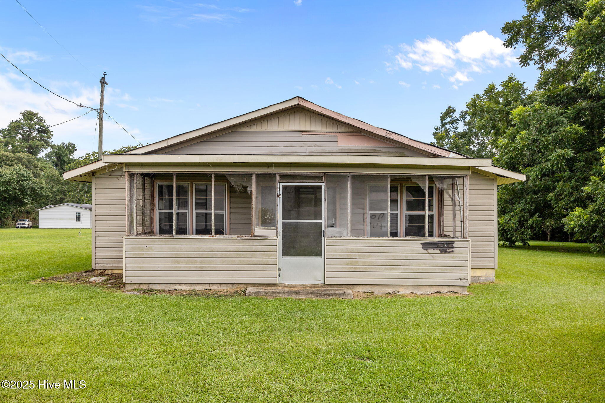 1814 Hickory Grove Road Williamston, NC 27892 - Photo 48 of 55 1850 Hickory Grove Exterior