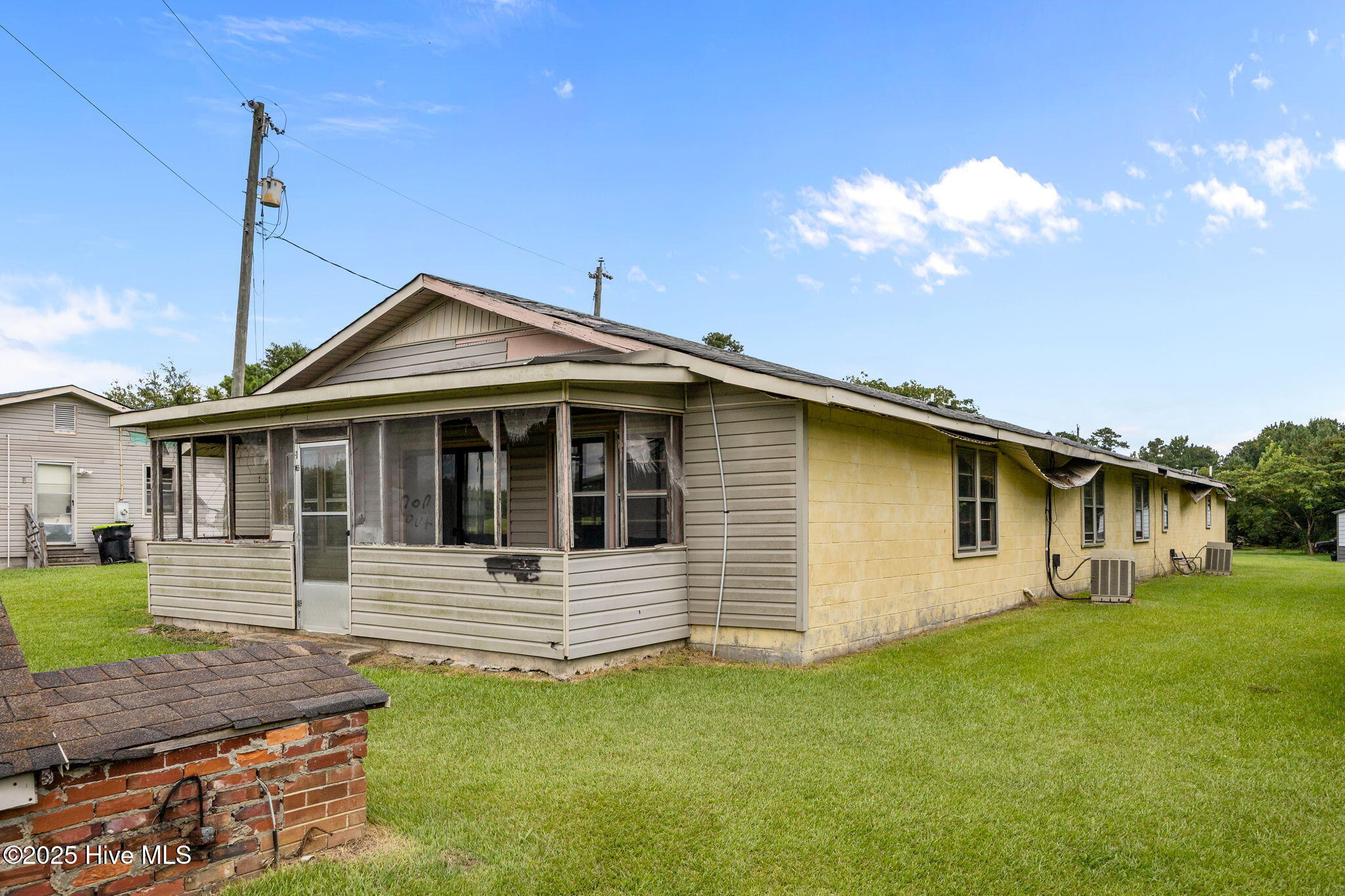 1814 Hickory Grove Road Williamston, NC 27892 - Photo 49 of 55 1850 Hickory Grove Exterior