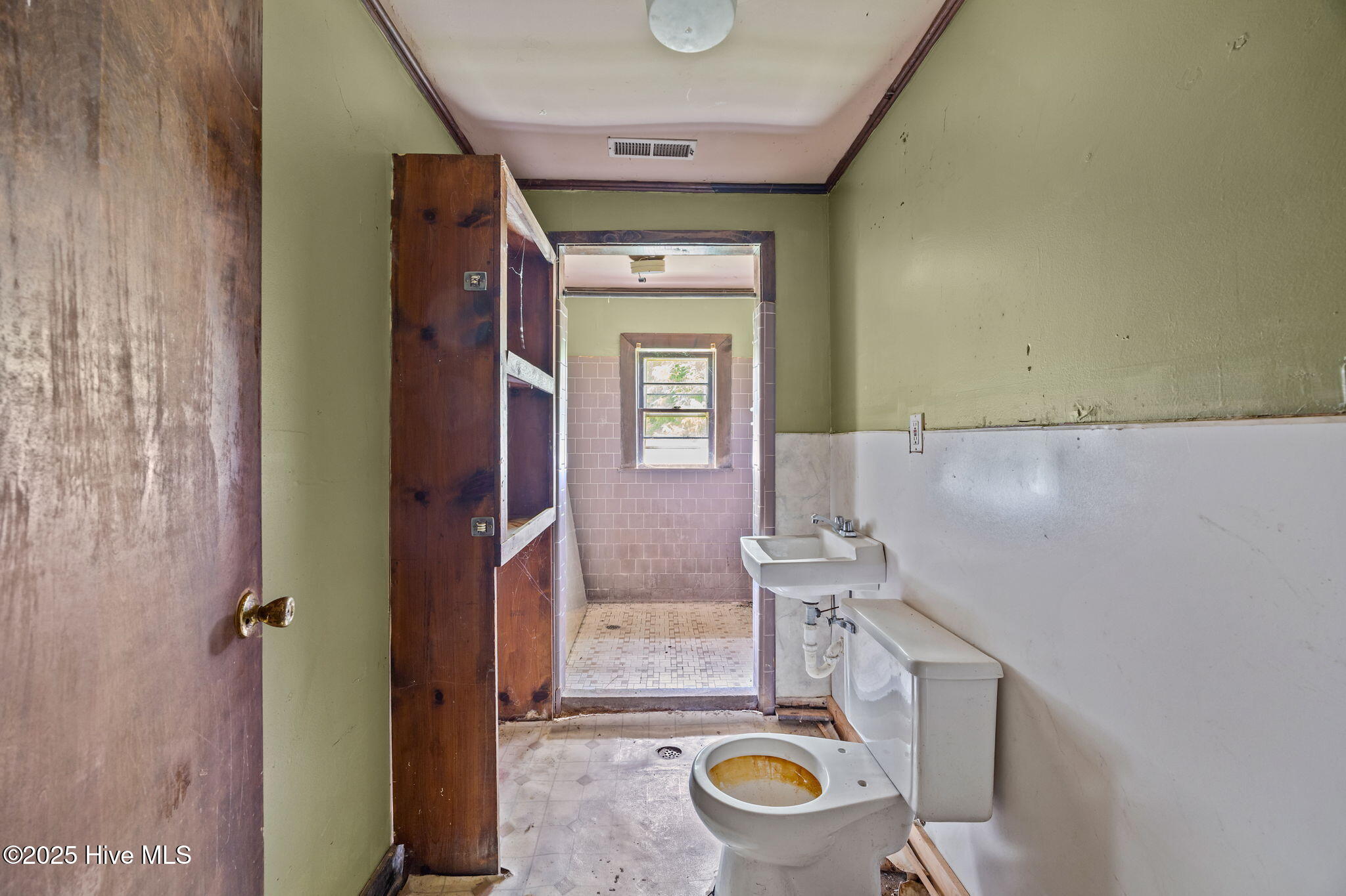 1814 Hickory Grove Road Williamston, NC 27892 - Photo 53 of 55 1850 Interior