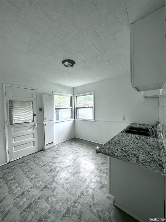 19242 Moross Road Detroit, MI 48224 - Photo 8 of 21