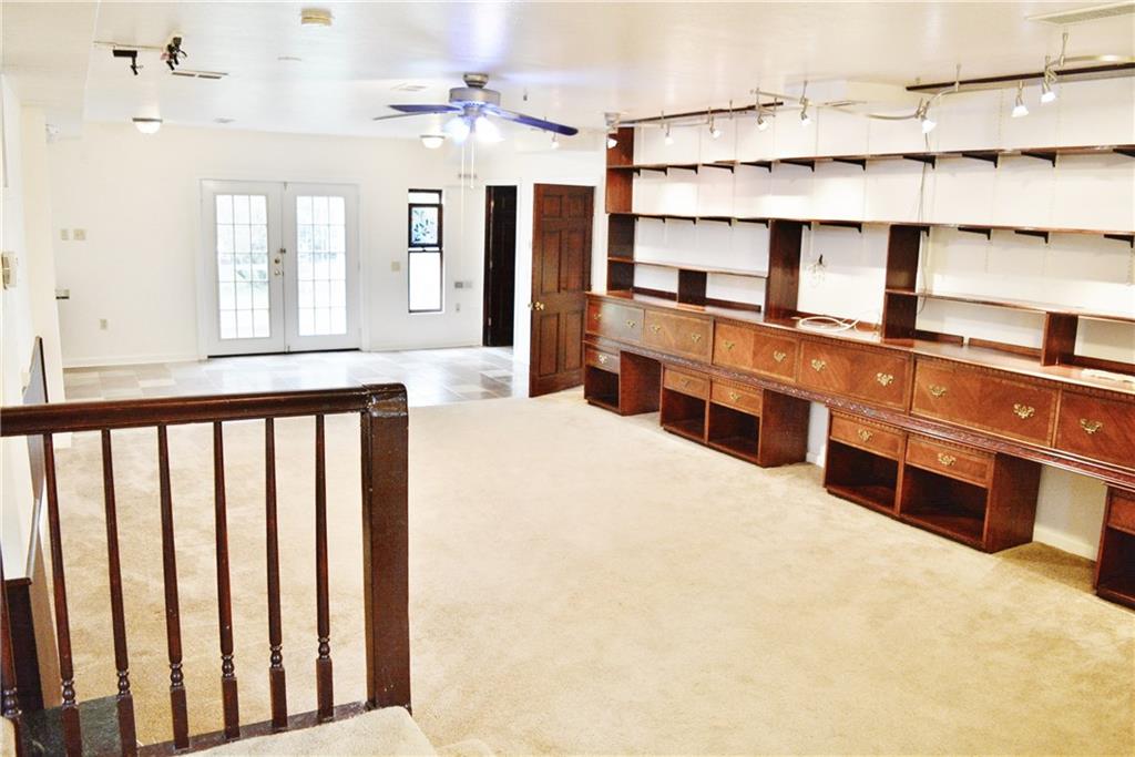 1200 Anderson Road Pittsburgh, PA 15209 - Photo 2 of 25 Ball room size living room!