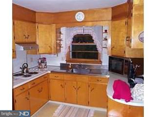 334 Gibraltar Road Reading, PA 19606 - Photo 4 of 6 Gallery Image 4