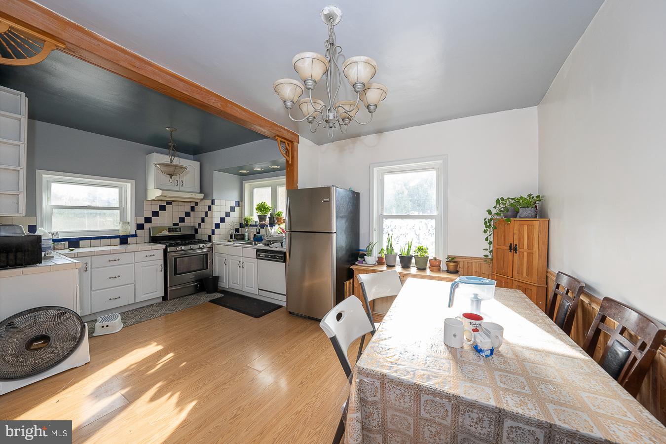 7201 Wayne Avenue Upper Darby, PA 19082 - Photo 21 of 64