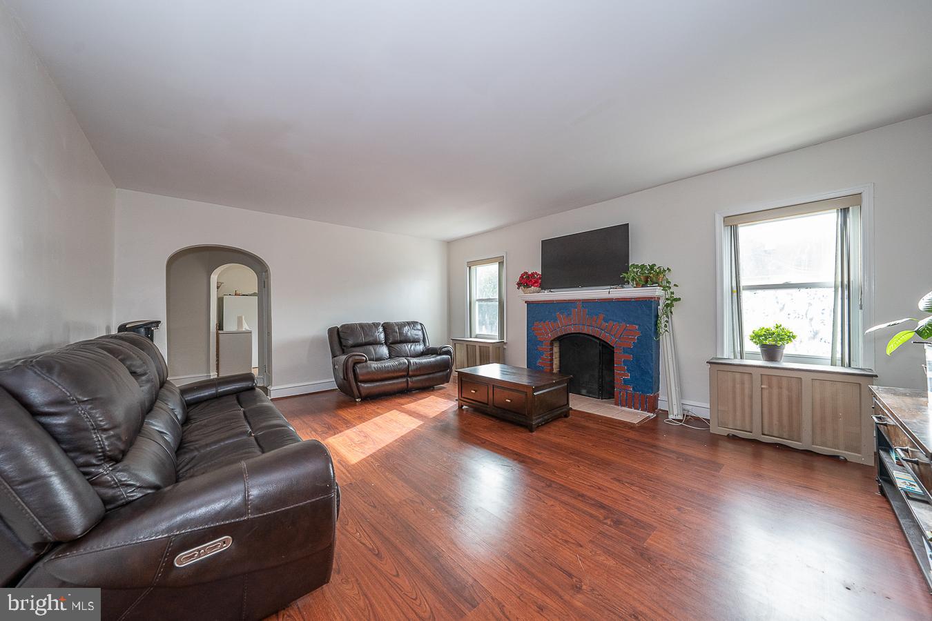 7201 Wayne Avenue Upper Darby, PA 19082 - Photo 3 of 64