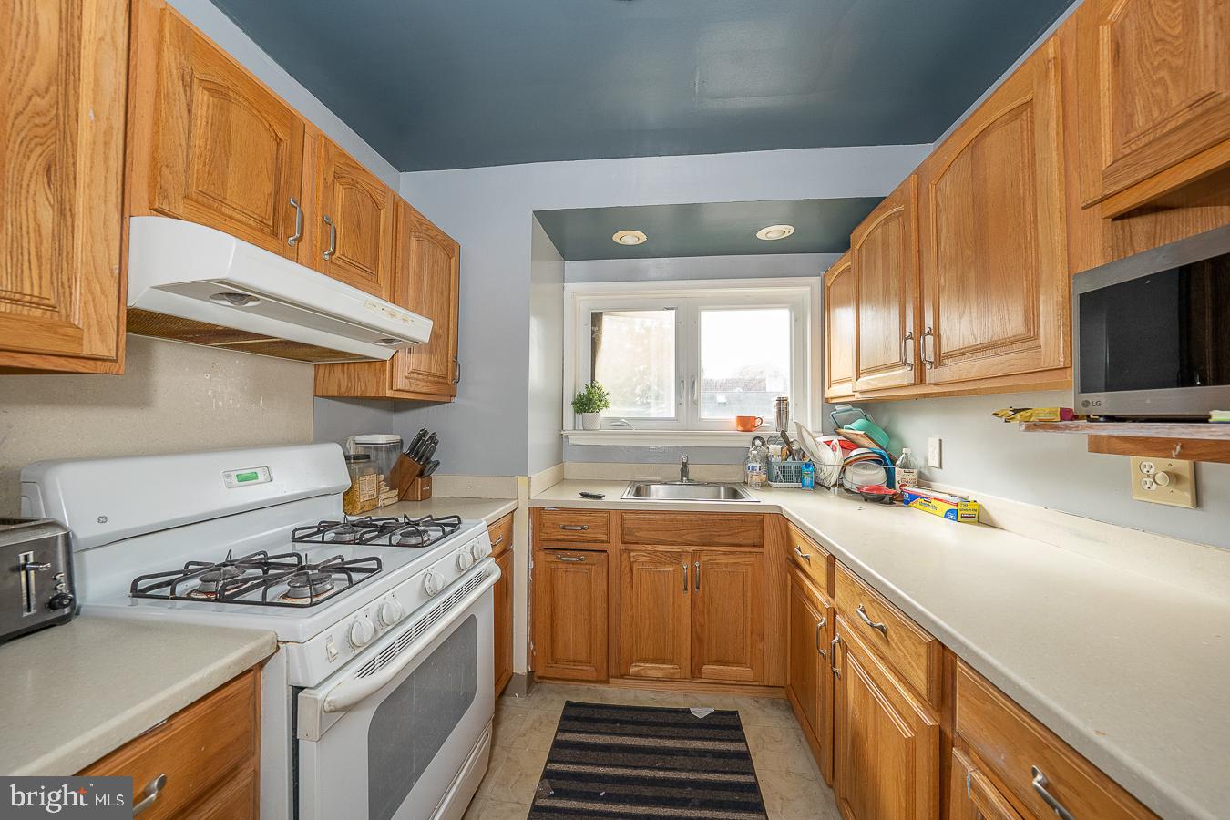 7201 Wayne Avenue Upper Darby, PA 19082 - Photo 34 of 64