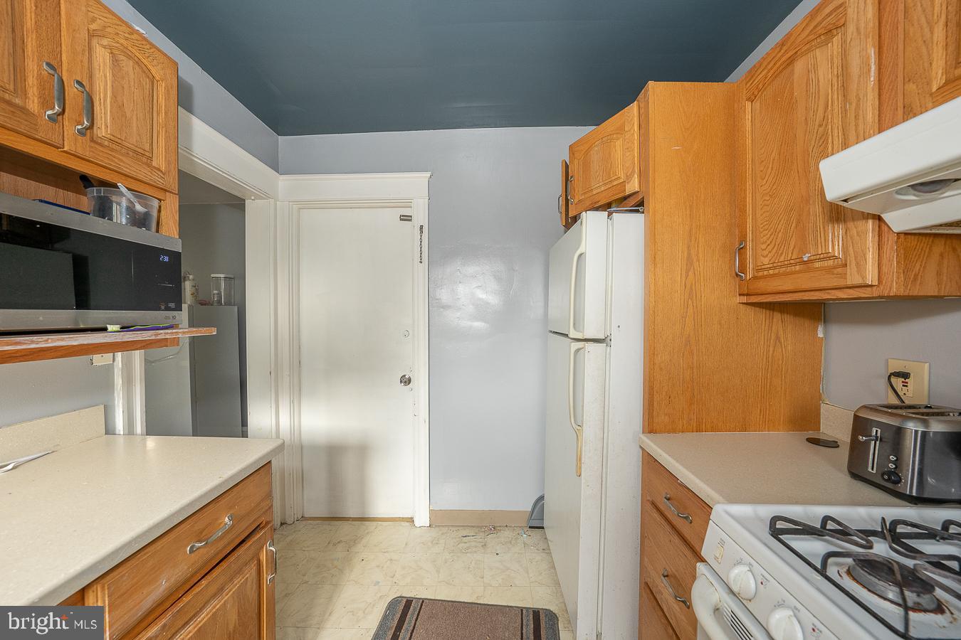 7201 Wayne Avenue Upper Darby, PA 19082 - Photo 35 of 64