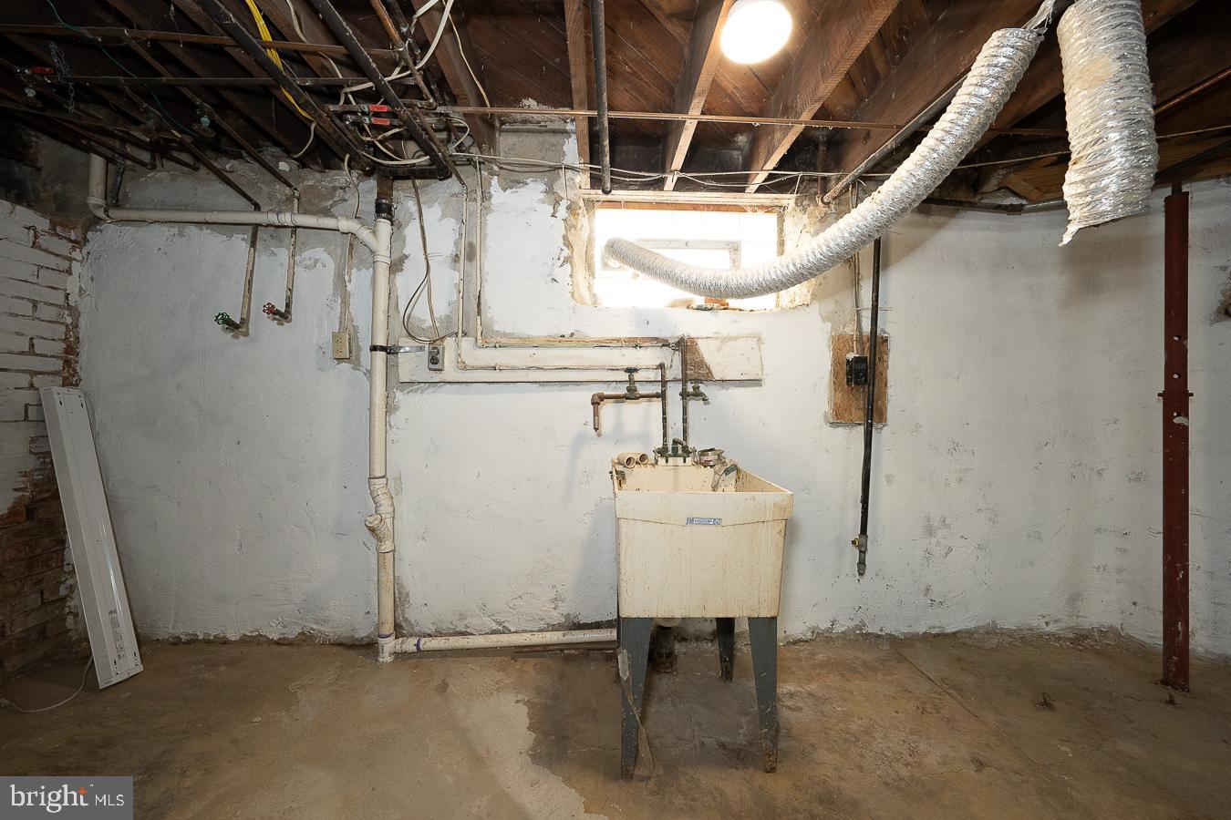 7201 Wayne Avenue Upper Darby, PA 19082 - Photo 43 of 64