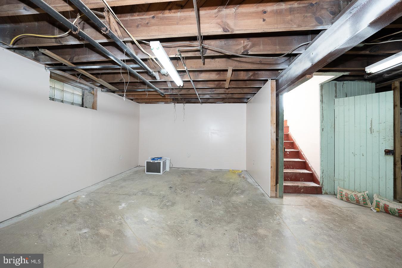 7201 Wayne Avenue Upper Darby, PA 19082 - Photo 50 of 64