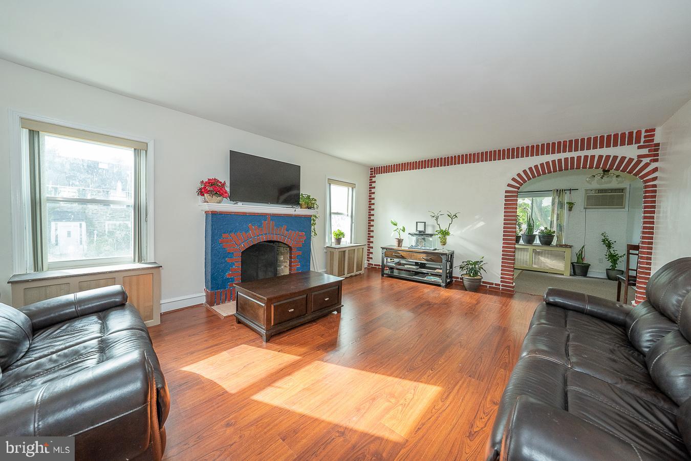 7201 Wayne Avenue Upper Darby, PA 19082 - Photo 5 of 64